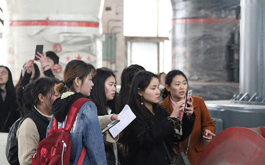 紅星：守護綠水青山，大國重器責(zé)無旁貸